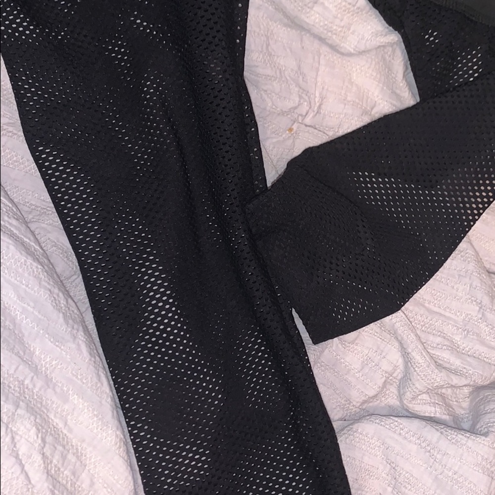 Women’s capri mesh leggings - Picture 3 of 7